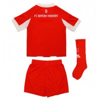 Dětský fotbalový dres Bayern Munich 2025-26 Domácí Krátký Rukáv (+ trenýrky)